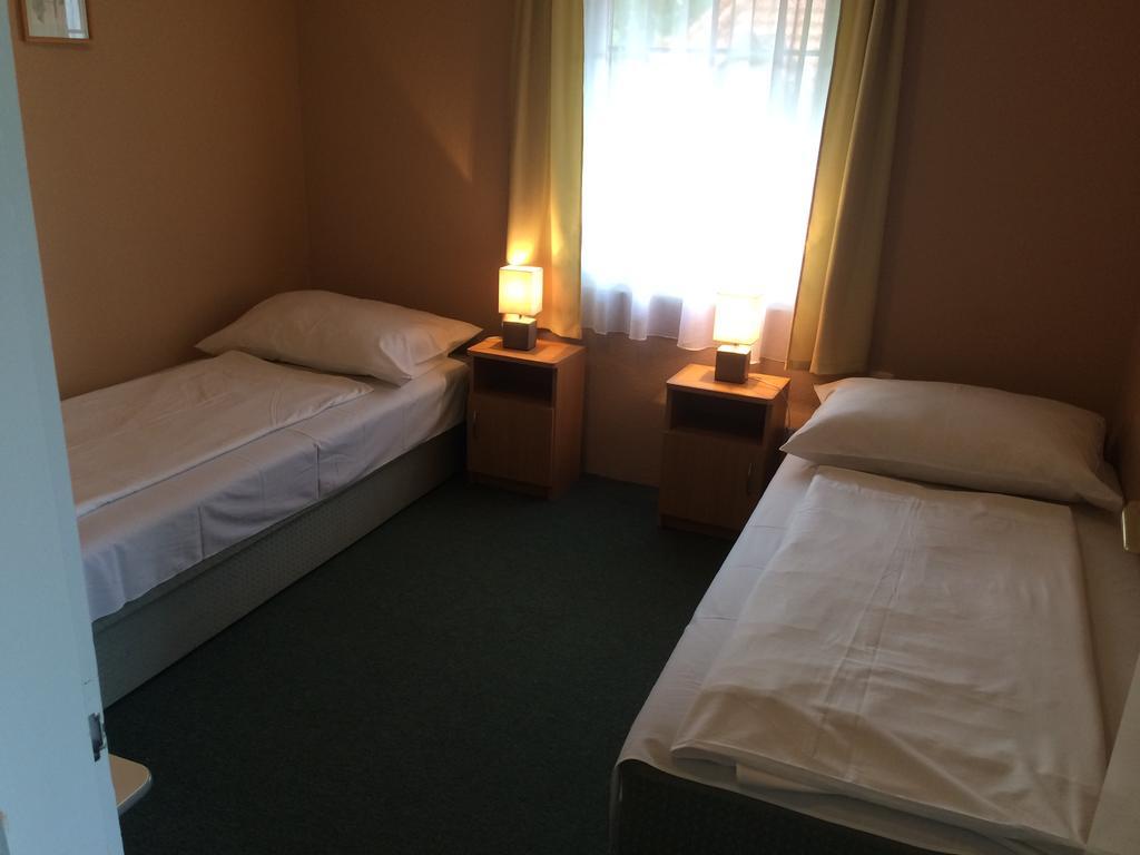 Apartament Apartmanhaz Horvath Balatonboglár Zewnętrze zdjęcie
