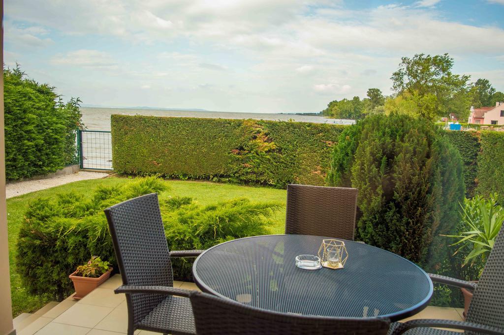 Apartament Apartmanhaz Horvath Balatonboglár Zewnętrze zdjęcie